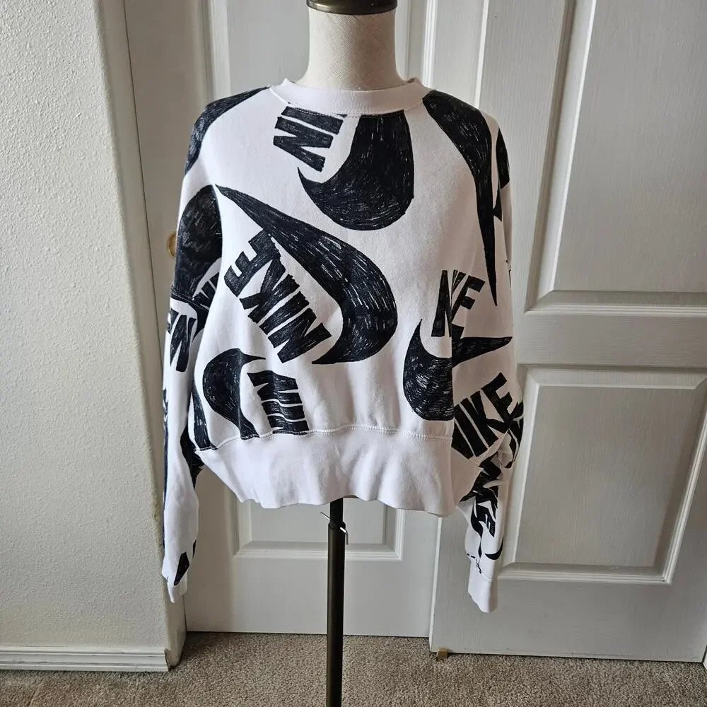 Nike Sportswear Phoenix FleeceWomen's Over-Oversized CrewNeck Sweatshirt Small